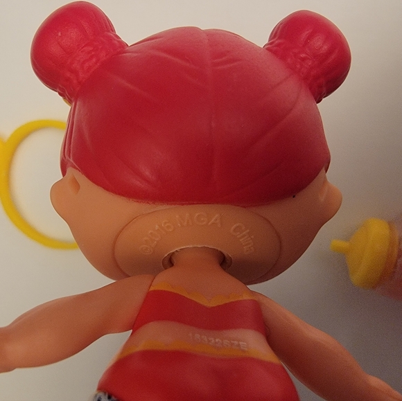 L.O.L. Surprise! Mini Sweets Jolly Rancher Candy Cherry Dazzle Doll - Picture 4 of 6